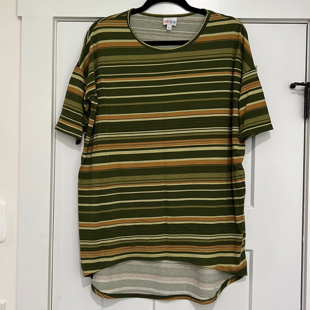 LuLaRoe Irma Tunic
